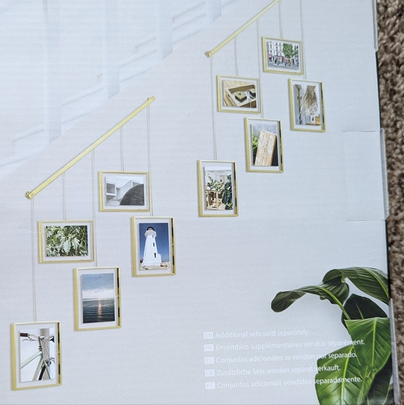 Gold Umbra Photo Frame Set - Picture 4 of 5